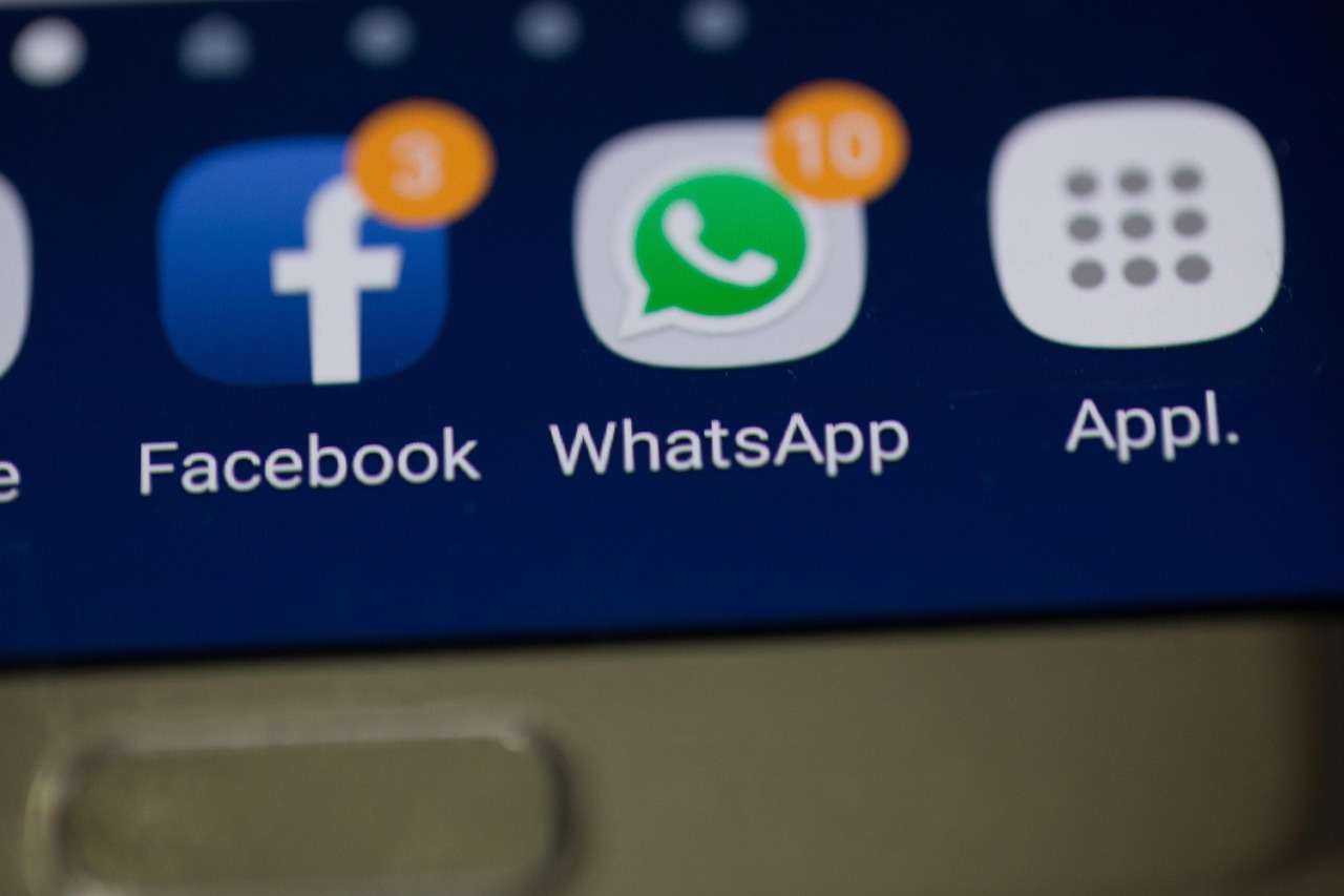 Social media, facebook, whatsapp — "Analyzing Instagram Insights to Grow Your Followers"